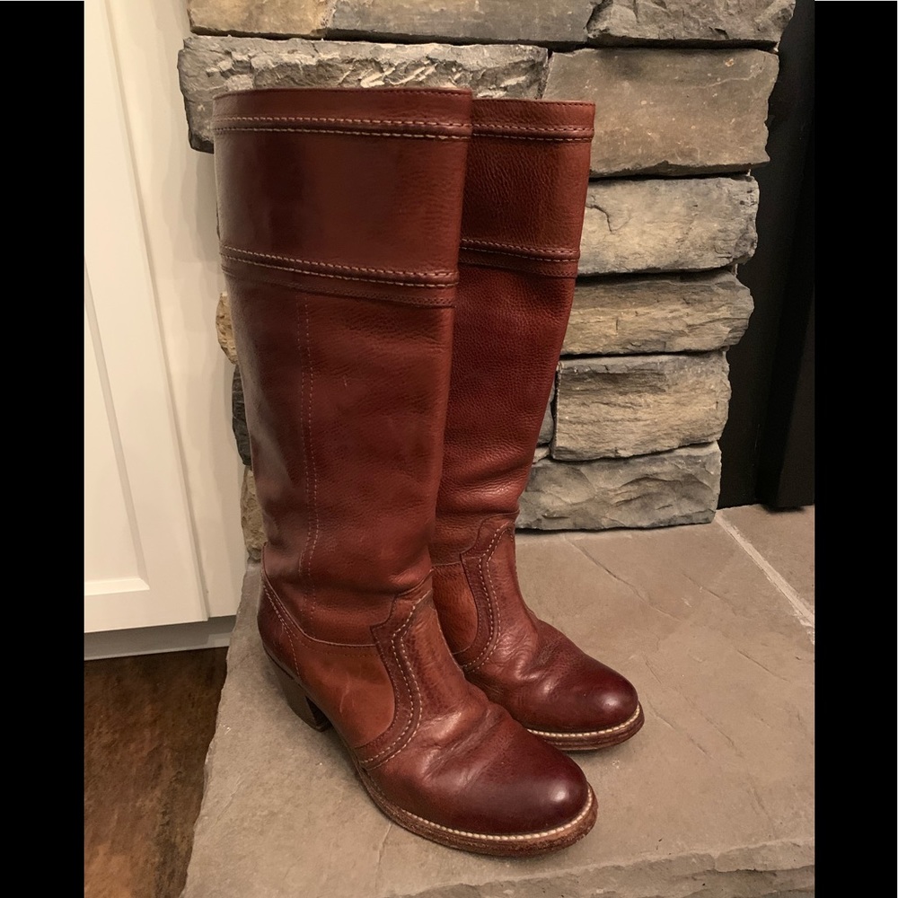 Beautiful Frye double stitch tall boot